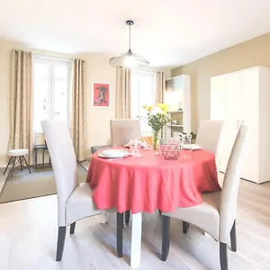 Charme Au Coeur D'avignon Apartamento